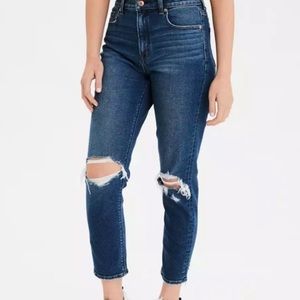 American Eagle Curvy Ripped Mom Jeans 14 Long